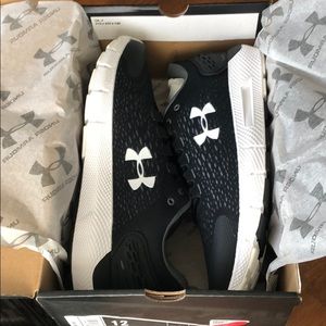Under Armour Charged Rogue